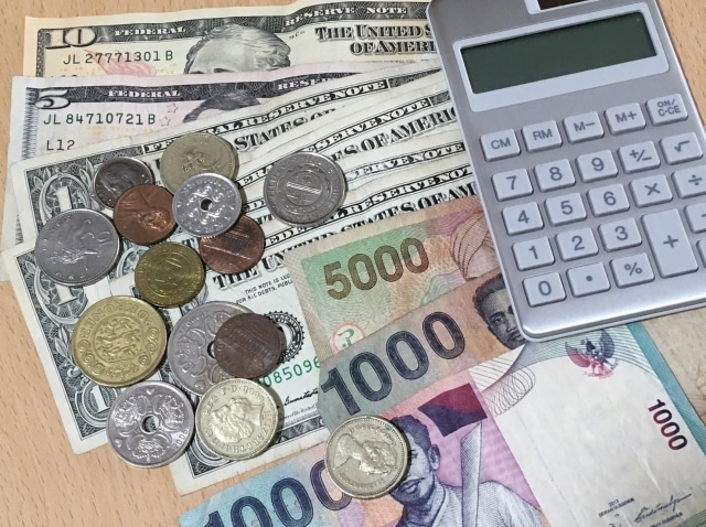 Calculator-and-foreign-currency